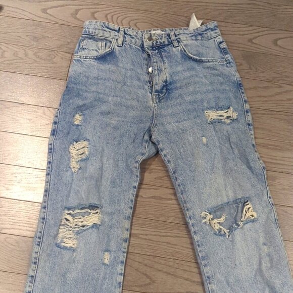 Zara 90s Boyfrirnd light blue wash wide leg high waist ripped jeans -Size 4/6 - Picture 2 of 8